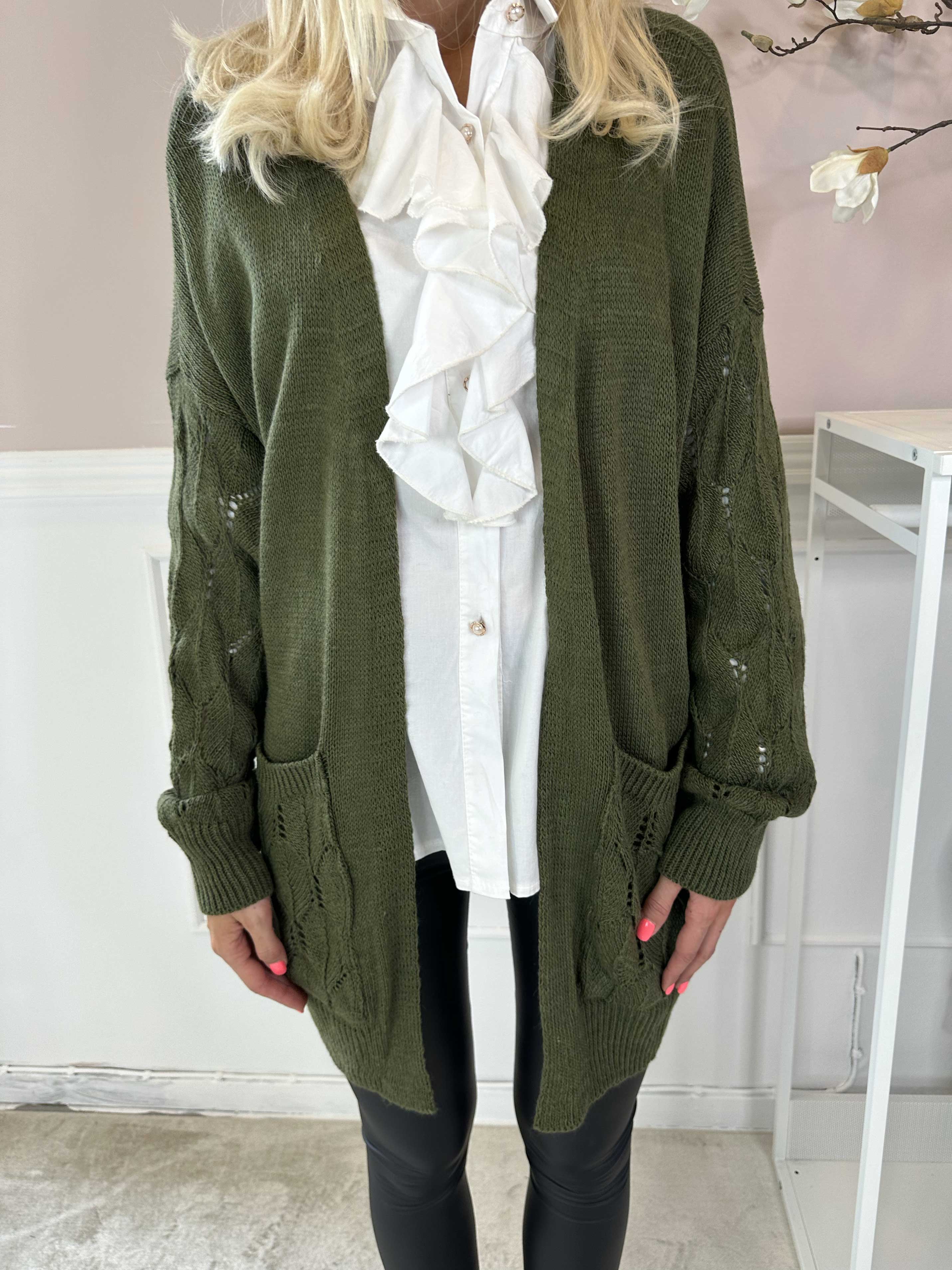 Capri - Strikcardigan med lommer